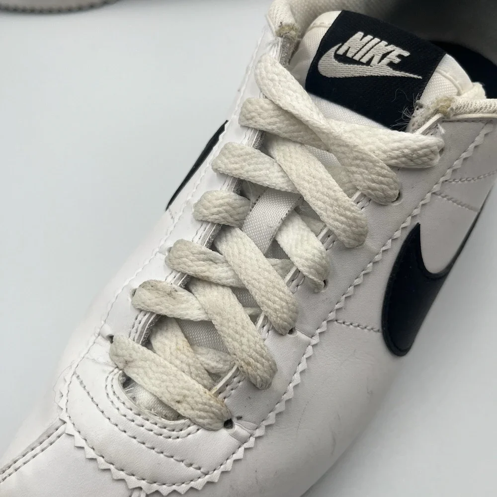 2018 Nike Cortez Retro Classic White Black Shoes Women's Sz 8.5 (807471-101)